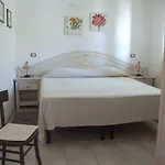 Casa Su Rimediu * אורוסיי